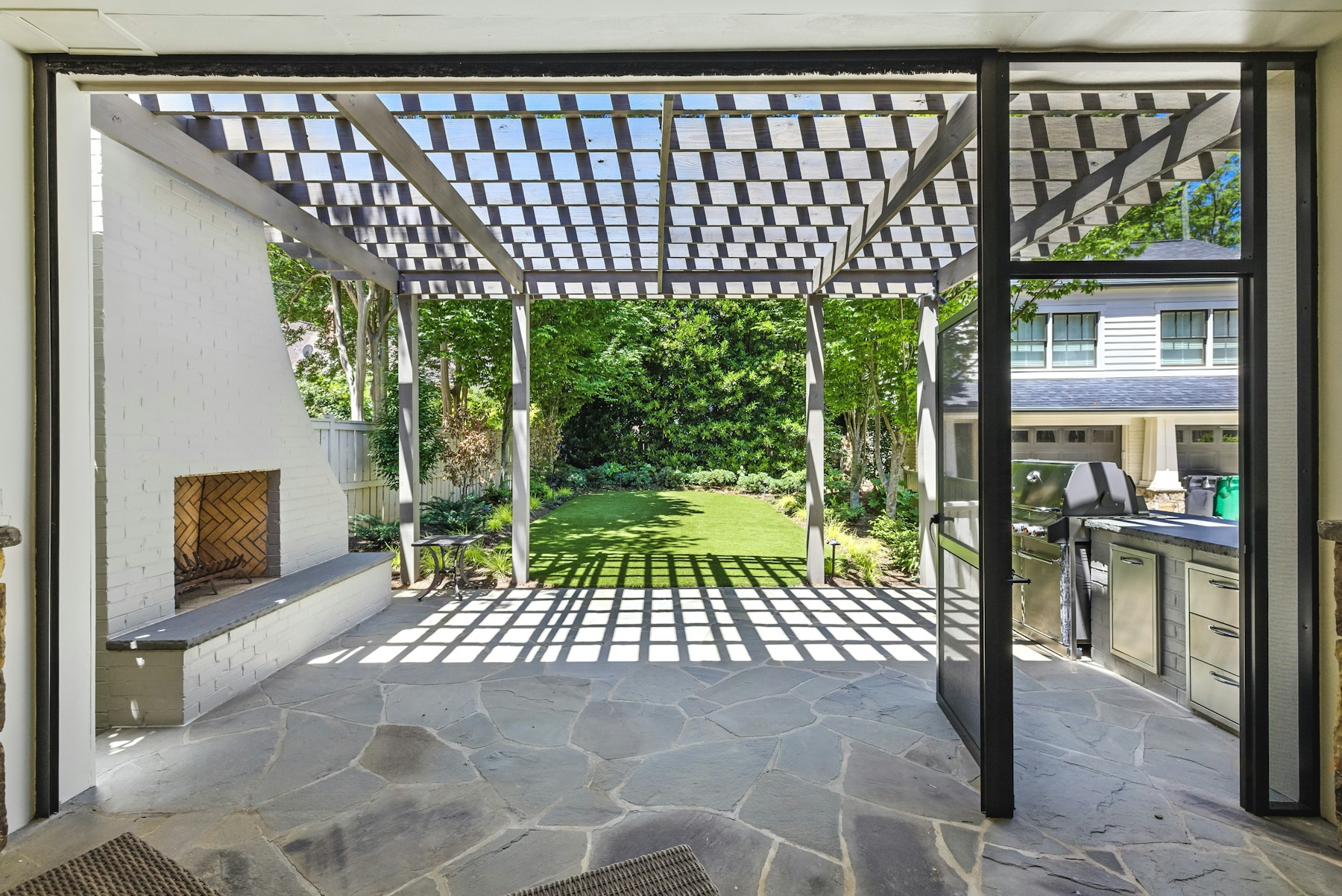 Covered Outdoor Kitchens & Pergolas